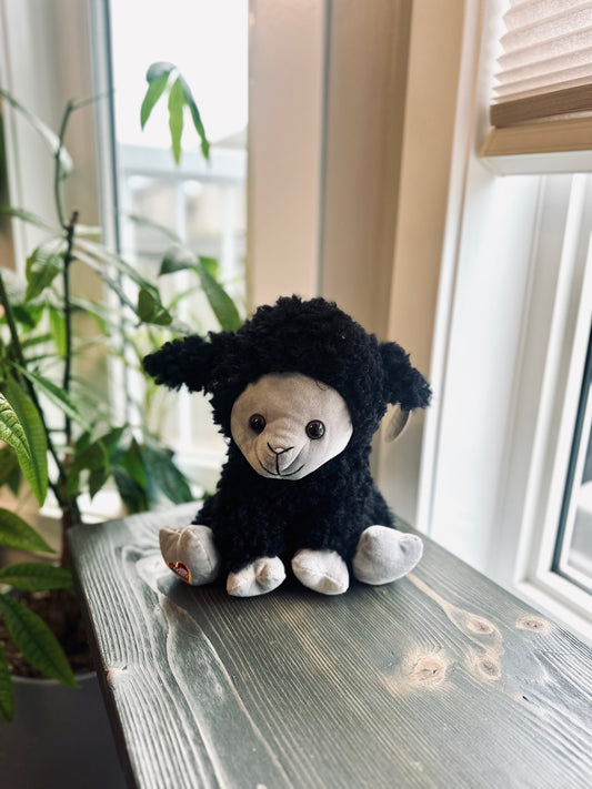 Heartbeat Lamb Black